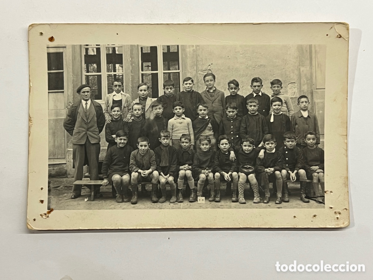 Fotograf&iacute;a antigua: RECUERDO ESCOLAR (a.1941) Hijos de exiliados de la Guerra Civil en las escuelas vecinas de Francia