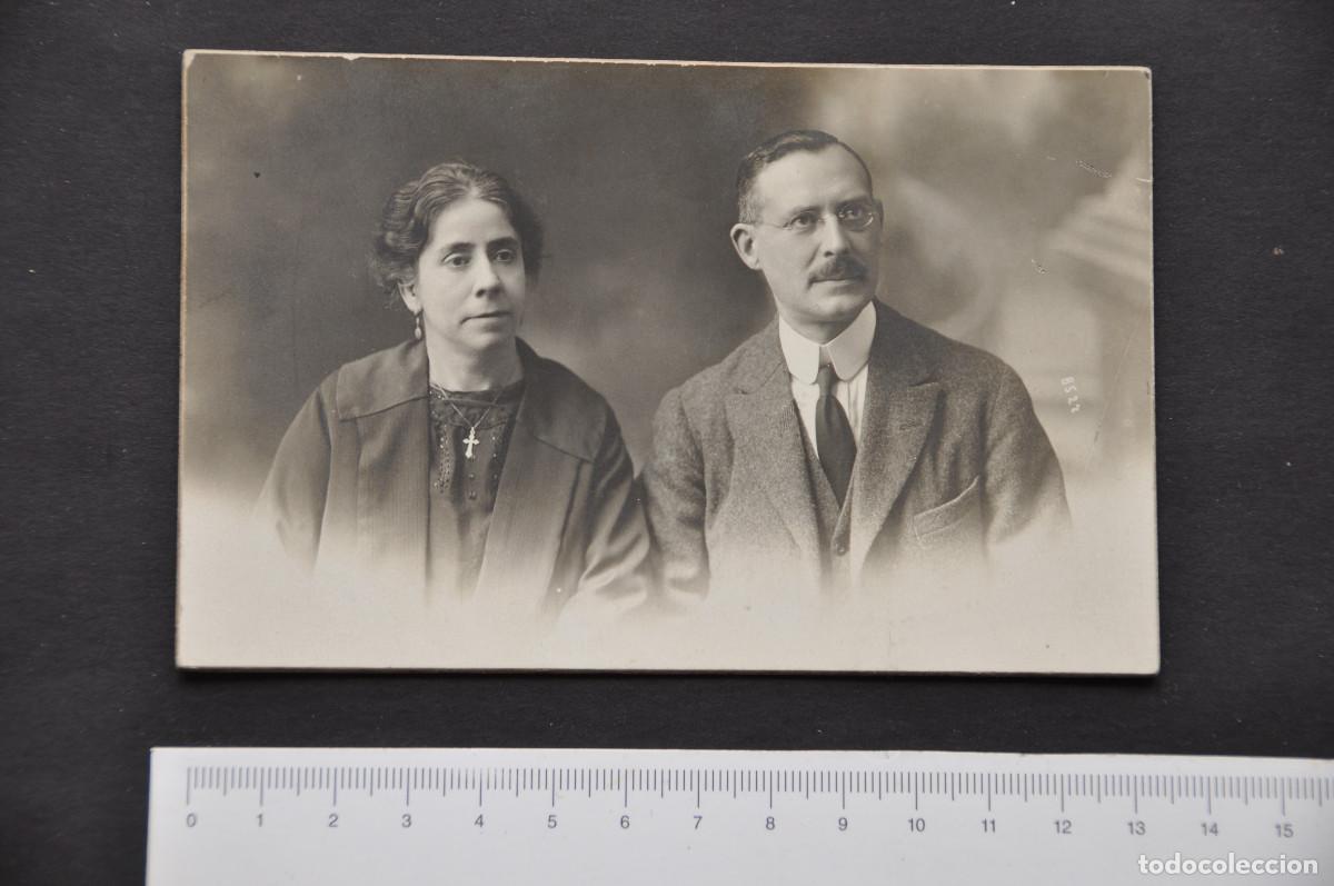 Fotograf&iacute;a antigua: FOTOPOSTAL DE UNA PAREJA - FOTOGRAFOS MARTI Y GARCIA (BARCELONA)