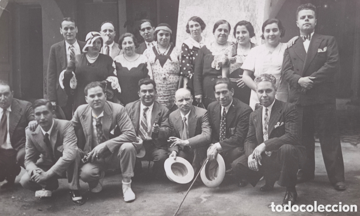 Fotograf&iacute;a antigua: FOTOGRAF&Iacute;A RETRATO GRUPAL AMIGOS POSTAL FOTOGR&Aacute;FICA FOTOGRAFO JOS&Eacute; TORRENS C. 1930