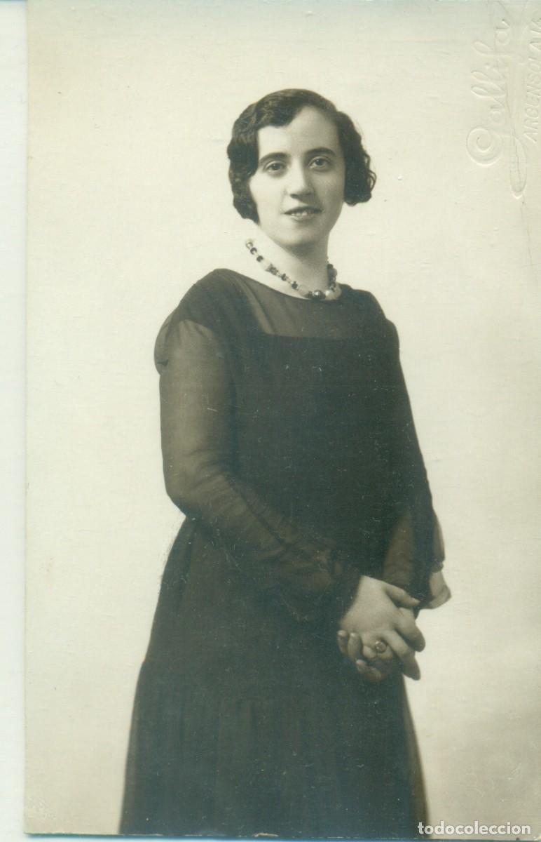 Fotograf&iacute;a antigua: BARBASTRO FOTO GALLIFA. UNA DAMA. HACIA 1920.