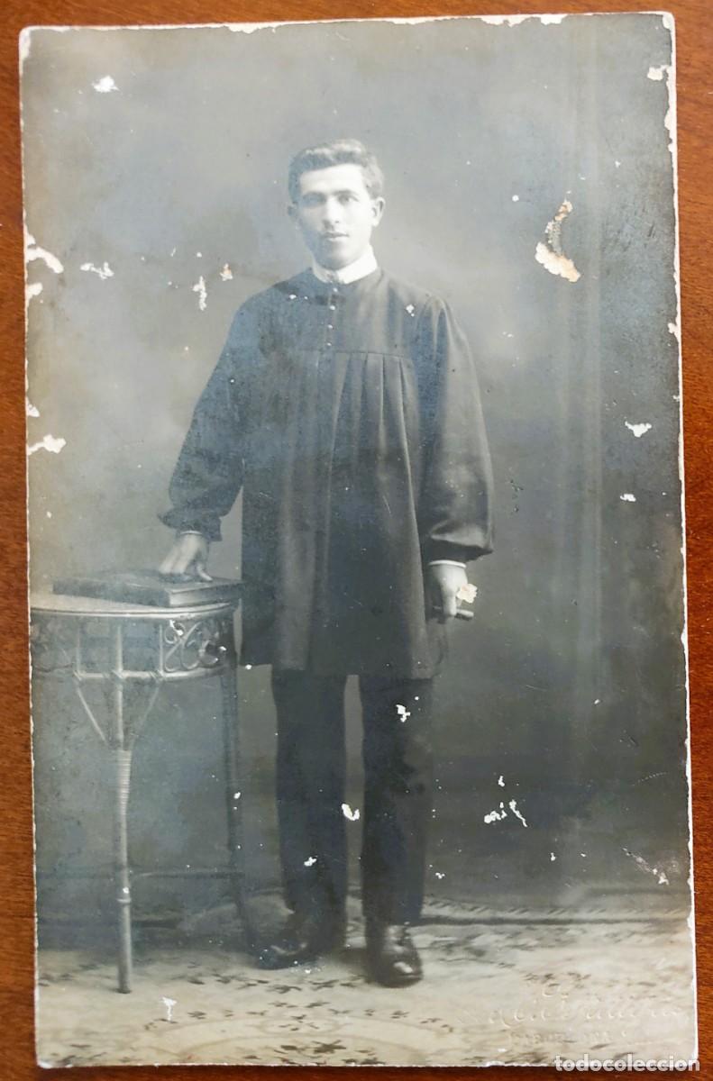 Fotograf&iacute;a antigua: FOTOGRAF&Iacute;A DE UN JOVEN CON BLUS&Oacute;N - FOT&Oacute;GRAFO ESPLUGAS, BARCELONA