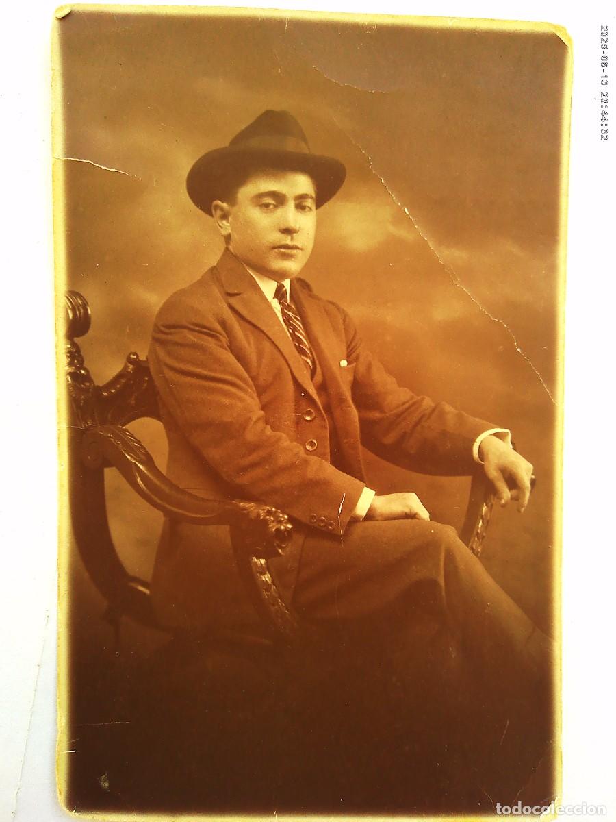 Fotograf&iacute;a antigua: BONITA FOTO DE ESTUDIO DE JOVEN ELEGANTE CON SOMBRERO . PRINCIPIOS DE SIGLO .