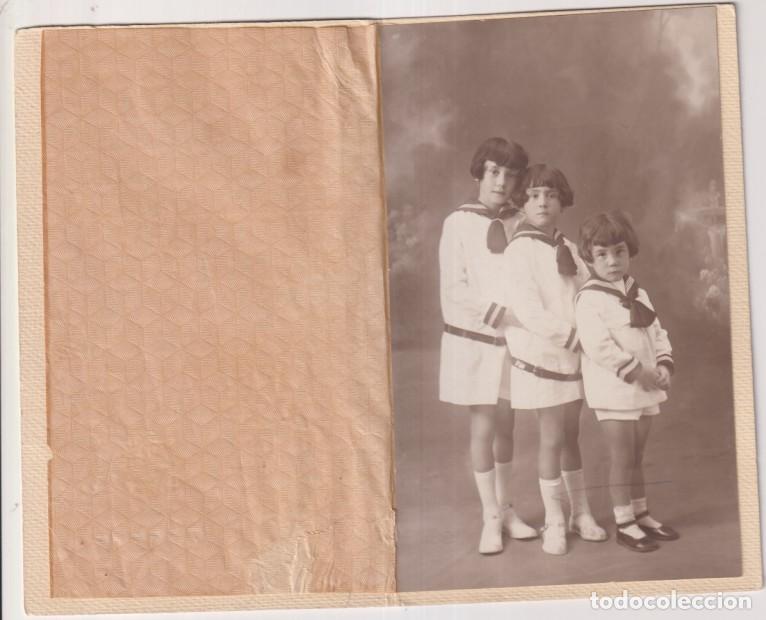 Fotograf&iacute;a antigua: 3 ni&ntilde;as. Fotograf&iacute;a (15x9 cm.) Fot. Napole&oacute;n. Barcelona