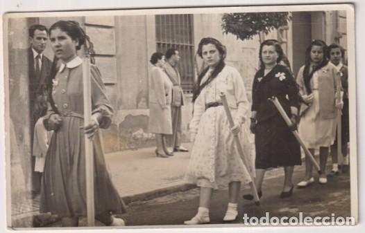Fotograf&iacute;a antigua: Festividad religiosa. Fotograf&iacute;a (13,5x8,5 cm) Foto Barnet. Olesa de Montserrat