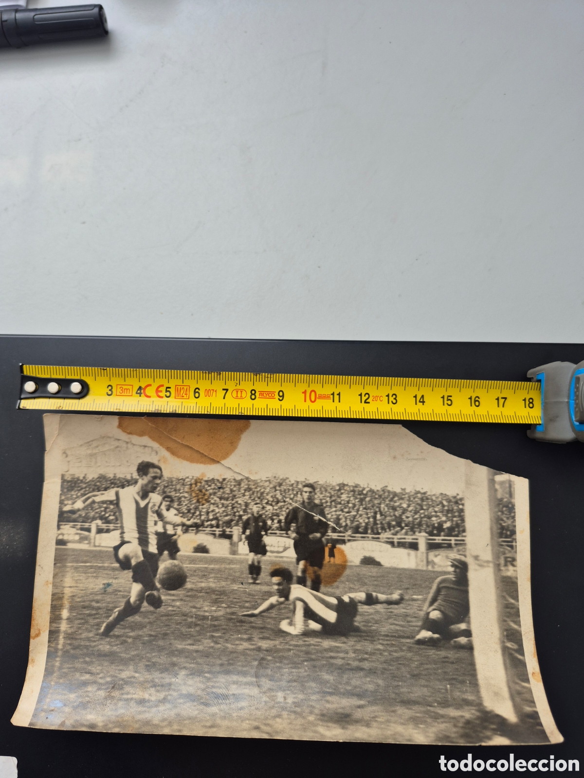 Fotograf&iacute;a antigua: BONITA FOTOGRAFIA DE EPOCA A&Ntilde;OS 30 , UN GOL DEL ESPANYOL AL F.C.BARCELONA