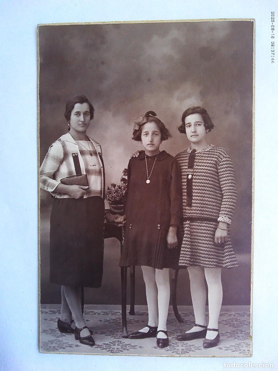 Fotograf&iacute;a antigua: PRECIOSA FOTO DE ESTUDIO DE TRES CHICAS , HERMANAS. DE BOSCH , GRANOLLERS . PRINCIPIOS DE SIGLO