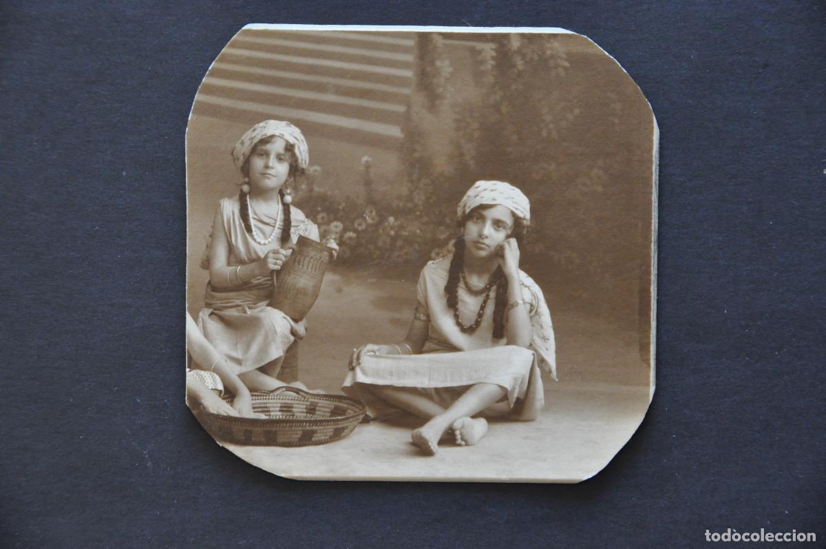 Antique Photography: NI&Ntilde;AS CON ATUENDO &Aacute;RABE - FRAGMENTO DE POSTAL - FOTOGRAF&Iacute;A ESPA&Ntilde;A (MELILLA)