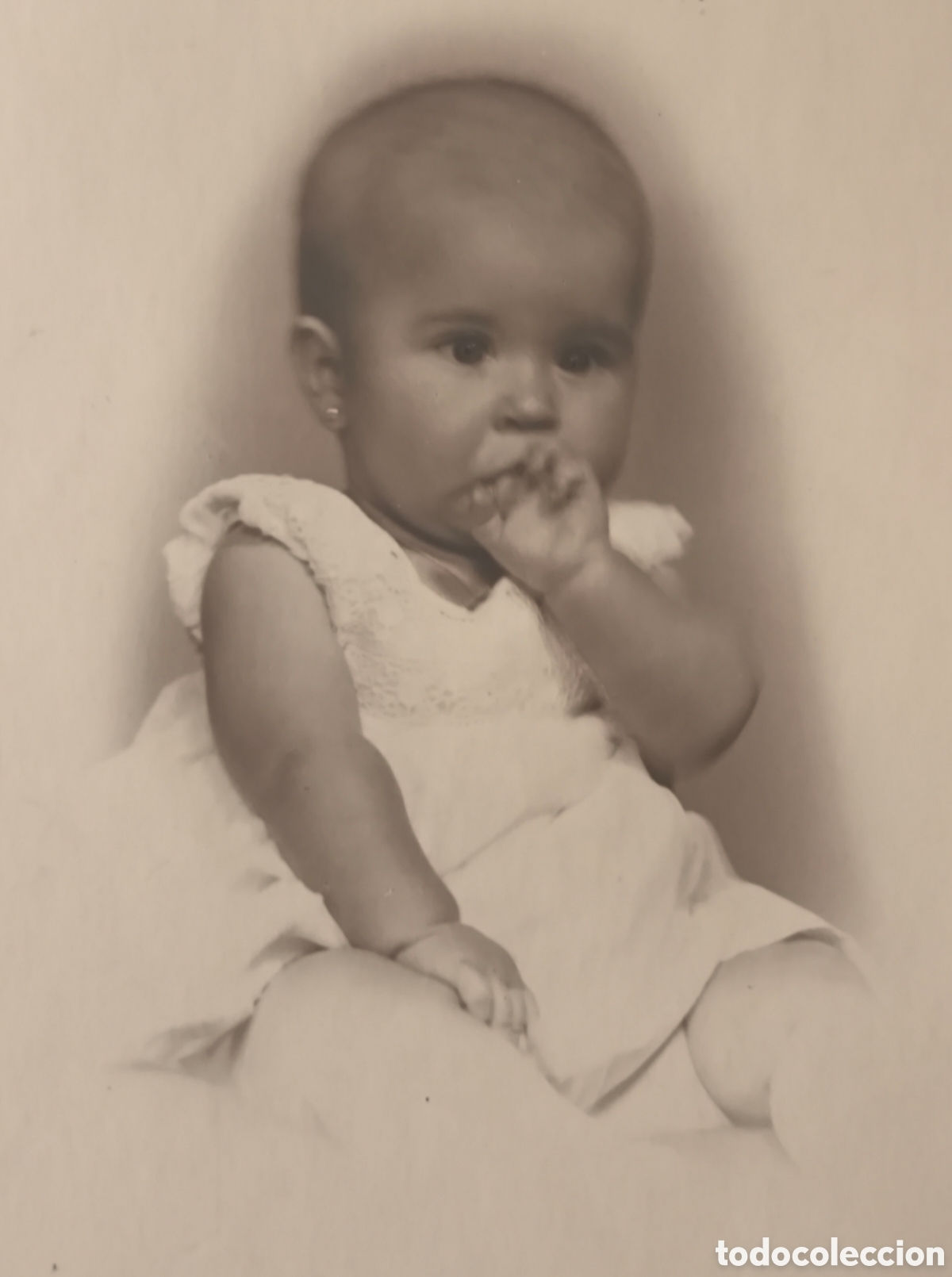 Fotograf&iacute;a antigua: FOTOGRAF&Iacute;A RETRATO DE ESTUDIO BEB&Eacute; NI&Ntilde;A POSTAL FOT&Oacute;GRAFO JAVIER C&Aacute;CERES EXTREMADURA 1941