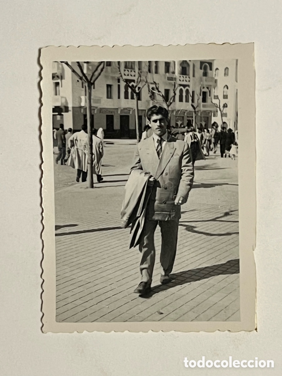 Fotograf&iacute;a antigua: TETUAN.. Fotograf&iacute;a Jos&eacute; Luis.., tiempo del servicio militar (a.1953) Medidas: 6,5 x 9 cm