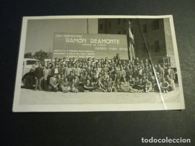 Fotograf&iacute;a antigua: MADRID GRUPO EMPLEADOS EMPRESA CONSTRUCTORA RAMON BEAMONTE FOTOGRAFIA TAM&Ntilde;O POSTAL