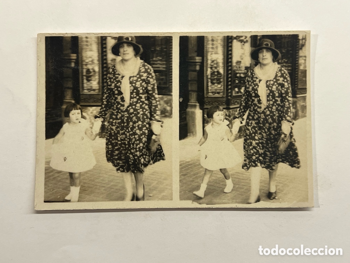 Antique Photography: BARCELONA. Minuteros (2) Fotograf&iacute;as passejant per la ciutat un bonic dia de Primavera (a.1929)