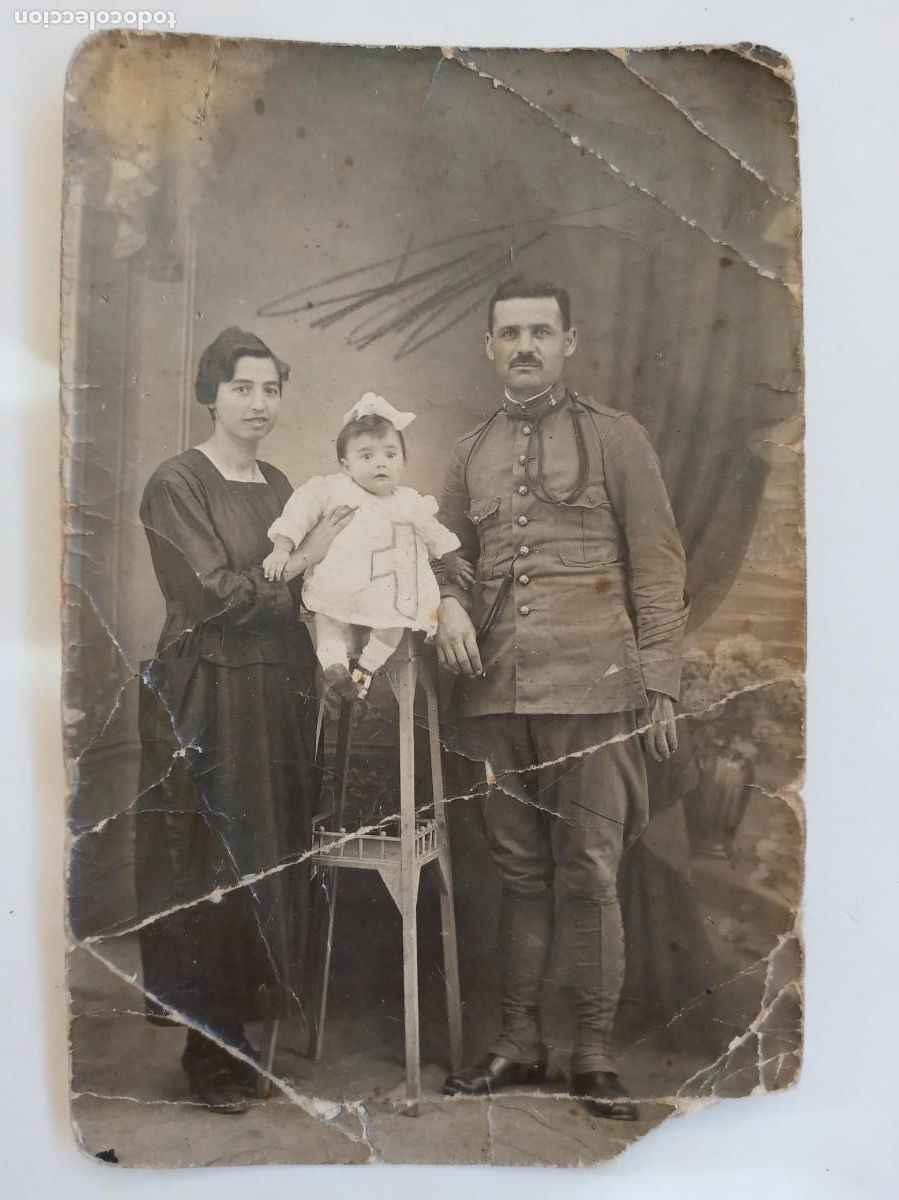 Fotograf&iacute;a antigua: FOTO DE ESTUDIO DE MILITAR DE ARTILLERIA MONTADA CON FAMILIA , PRINCIPIOS DE SIGLO