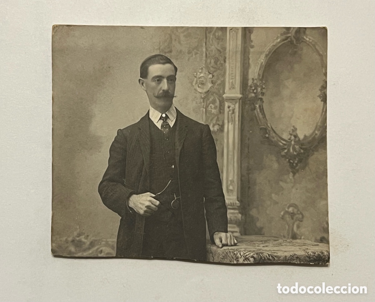 Fotograf&iacute;a antigua: GREGORIO SIRENA CORRECHER.. un apuesto caballero valenciano.. (h.1900?) Med&iacute;das: 7,5 x 8,5