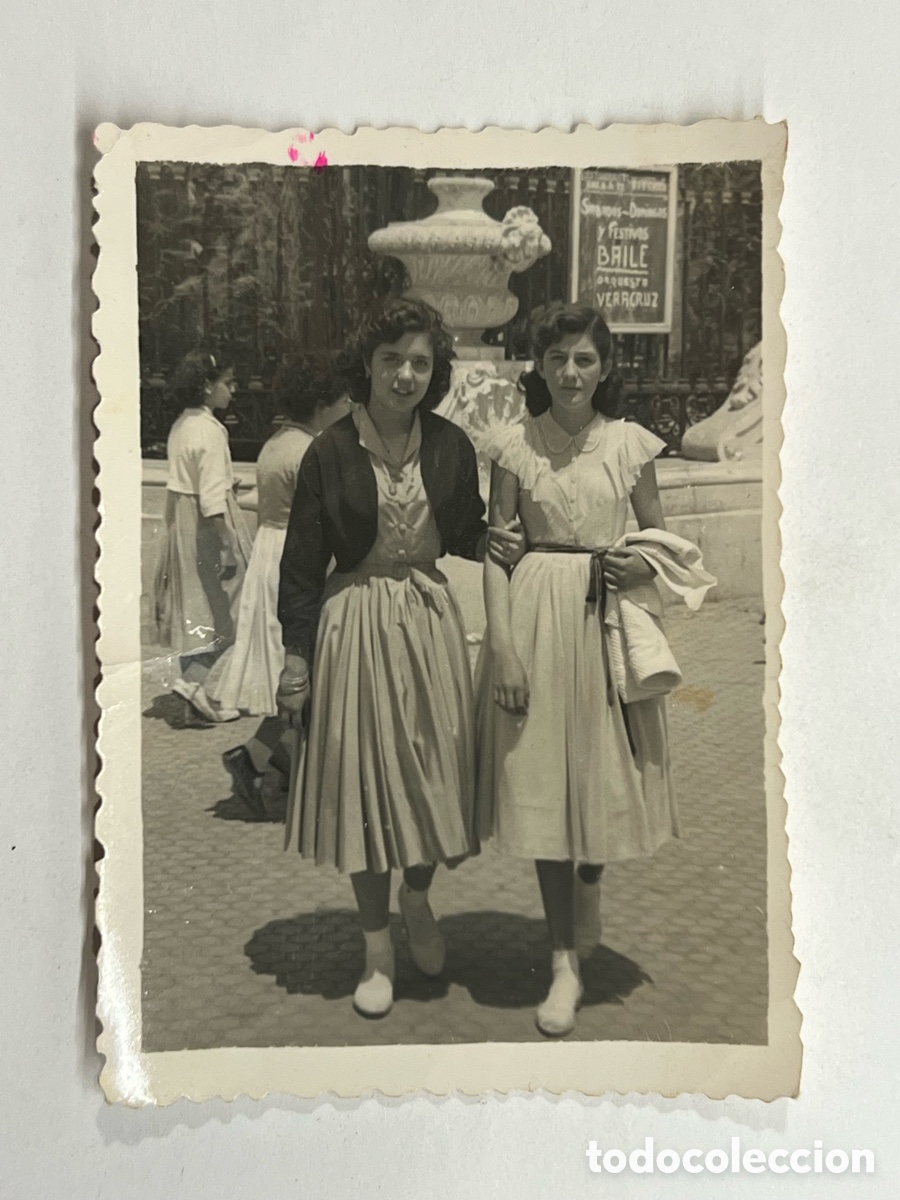 Fotograf&iacute;a antigua: MINUTEROS VALENCIA, S&aacute;bados, Domingos y festivos Baile. Orquesta Veracruz, ViVeRos ? (h.1950?)