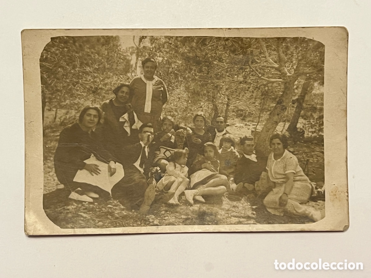 Fotograf&iacute;a antigua: VALENCIA SO&Ntilde;ADA&hellip; Fotograf&iacute;a antigua.. un agradable d&iacute;a en el campo.. (h.1920?)