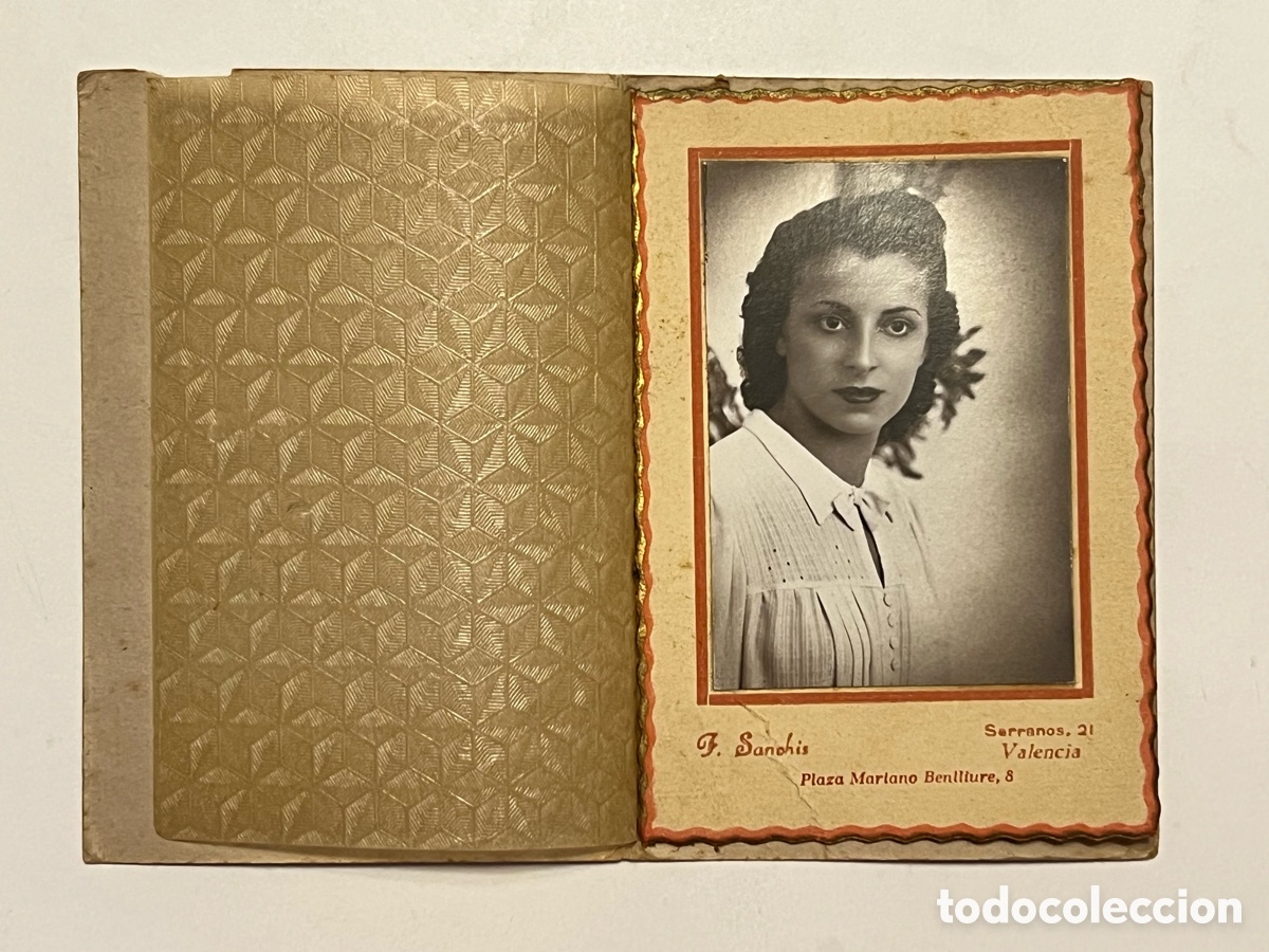 Fotograf&iacute;a antigua: MUJER JOVEN.. la Belleza de una mirada.. Fotograf&iacute;a Estuche. F, Sanchis (h.1945?)