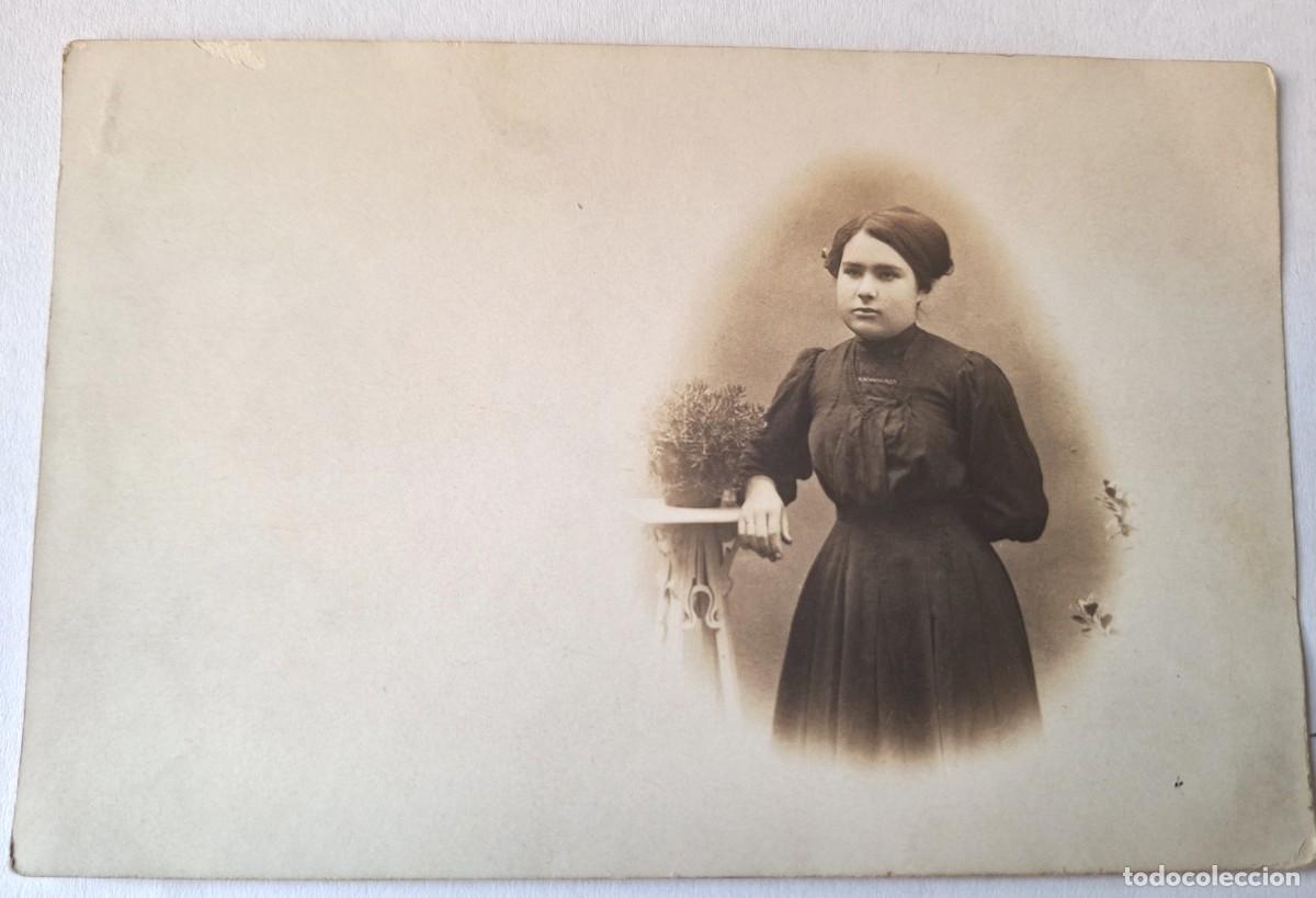 Fotograf&iacute;a antigua: FOTO POSTAL MUY ANTIGUA MODERNISTA (13 X 9) - MAS DE 100 A&Ntilde;OS - SE&Ntilde;ORA