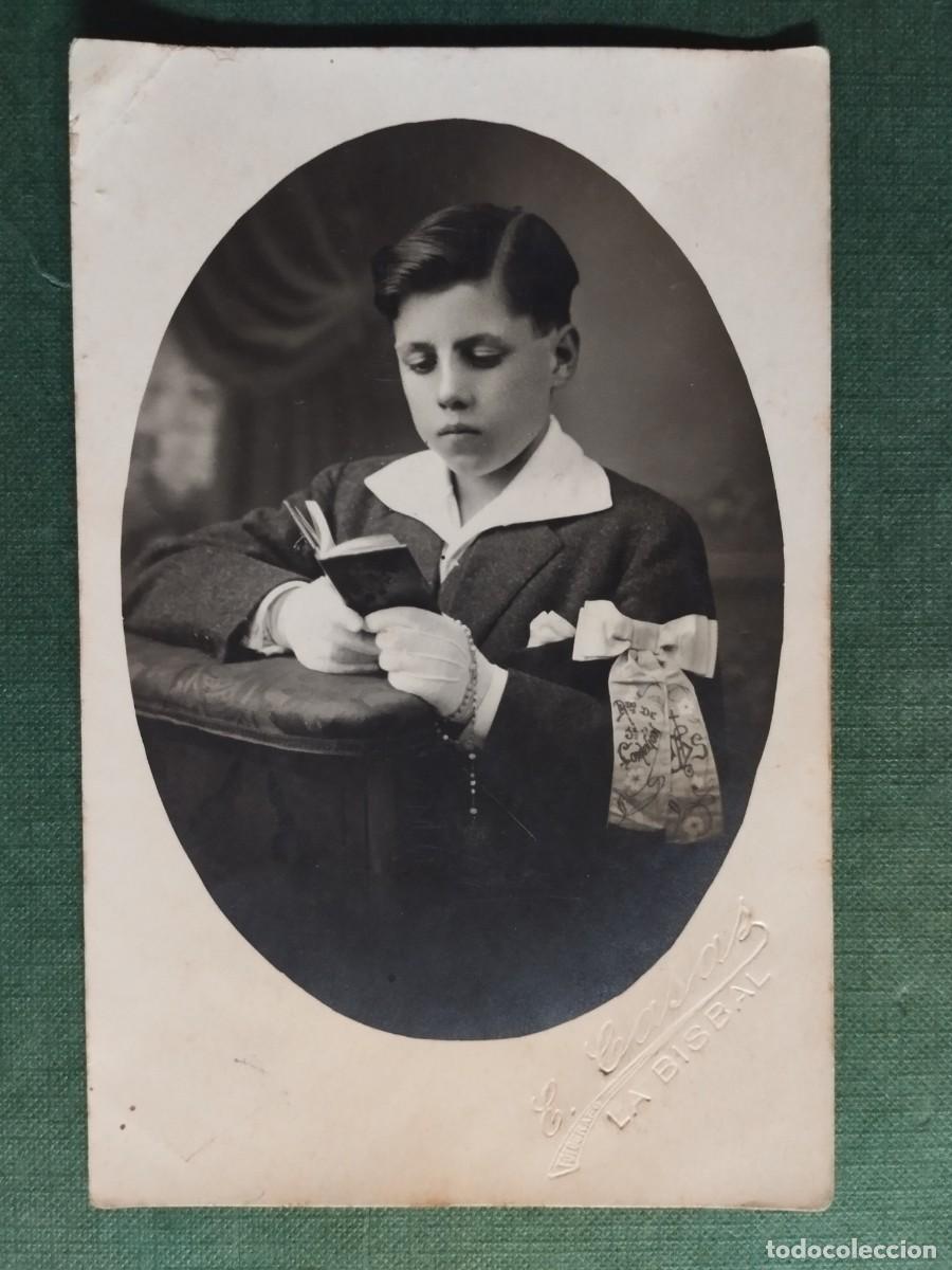 Fotograf&iacute;a antigua: FOTO POSTAL NI&Ntilde;O PRIMERA COMUNION FOTOGRAFO E. CASAS LA BISBAL (GIRONA)