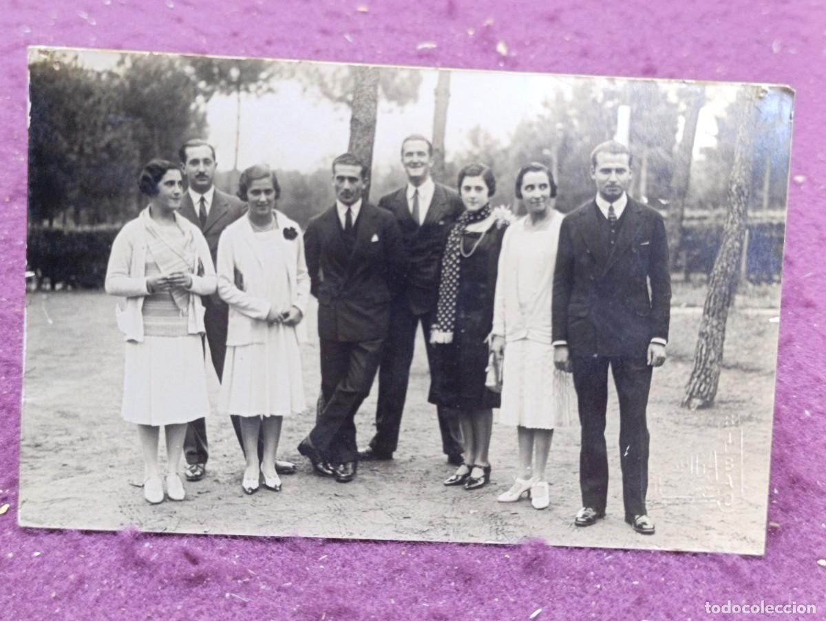 Fotograf&iacute;a antigua: 1928, Antigua Fotograf&iacute;a b/n, Grupo de personas en reparto de premios de Golf, Neguri