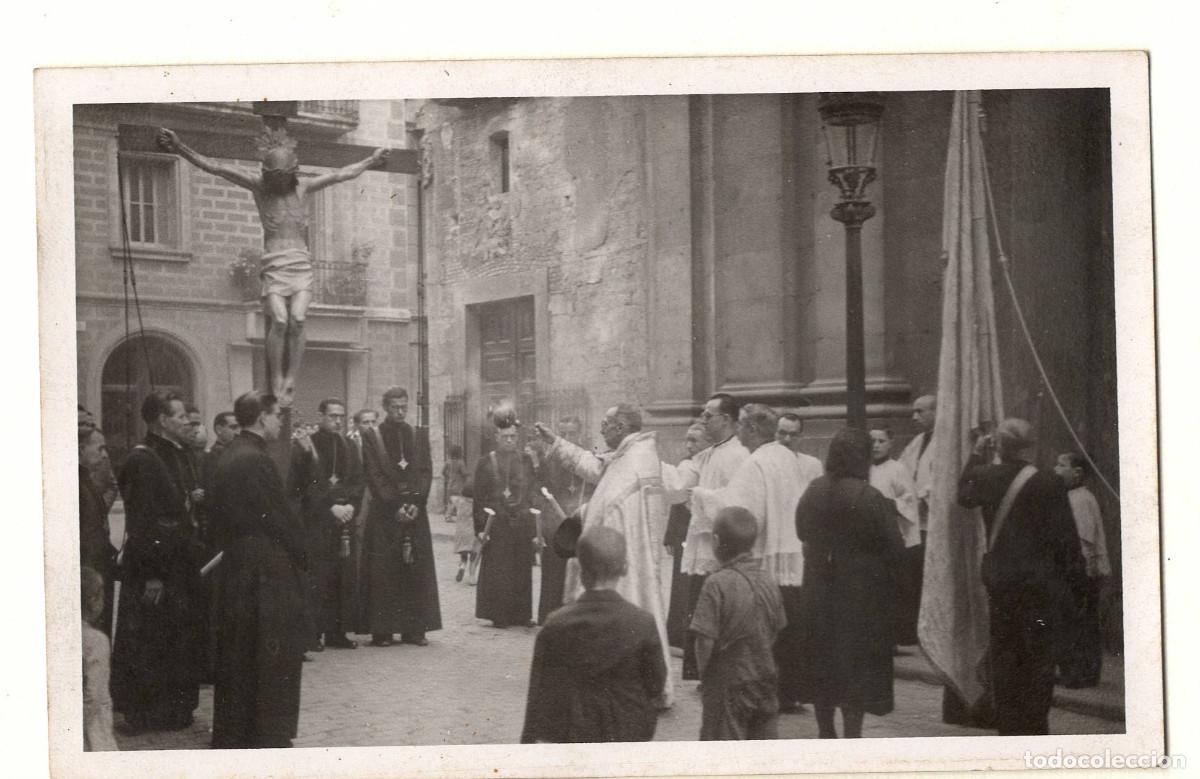 Fotograf&iacute;a antigua: Barcelona, cristo y procesi&oacute;n por identificar, 1920's.
