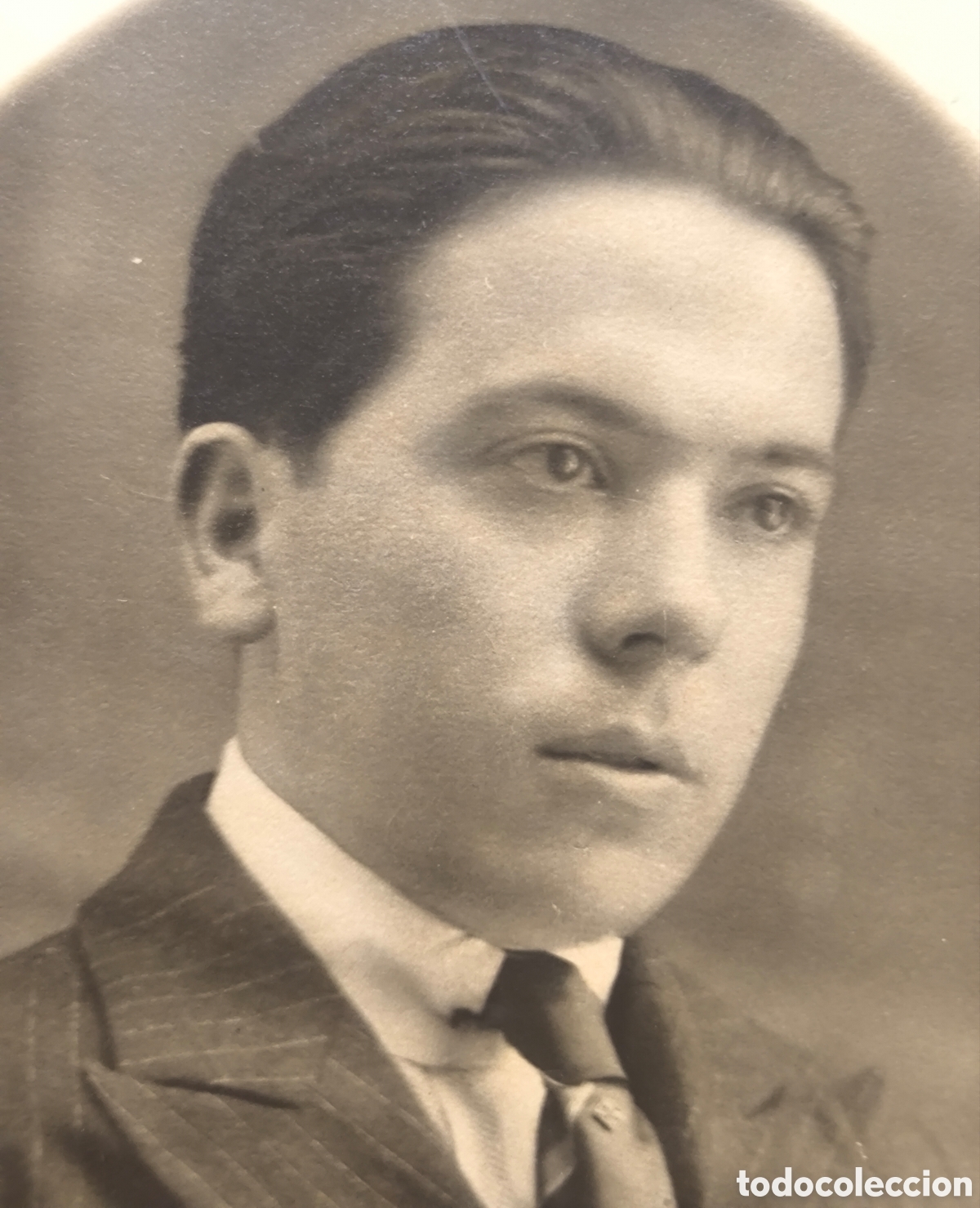 Fotograf&iacute;a antigua: FOTOGRAF&Iacute;A RETRATO DE ESTUDIO JOVEN POSTAL FOTOGR&Aacute;FICA FOT&Oacute;GRAFO GISPERT CALDES DE MONTBUI C. 1915