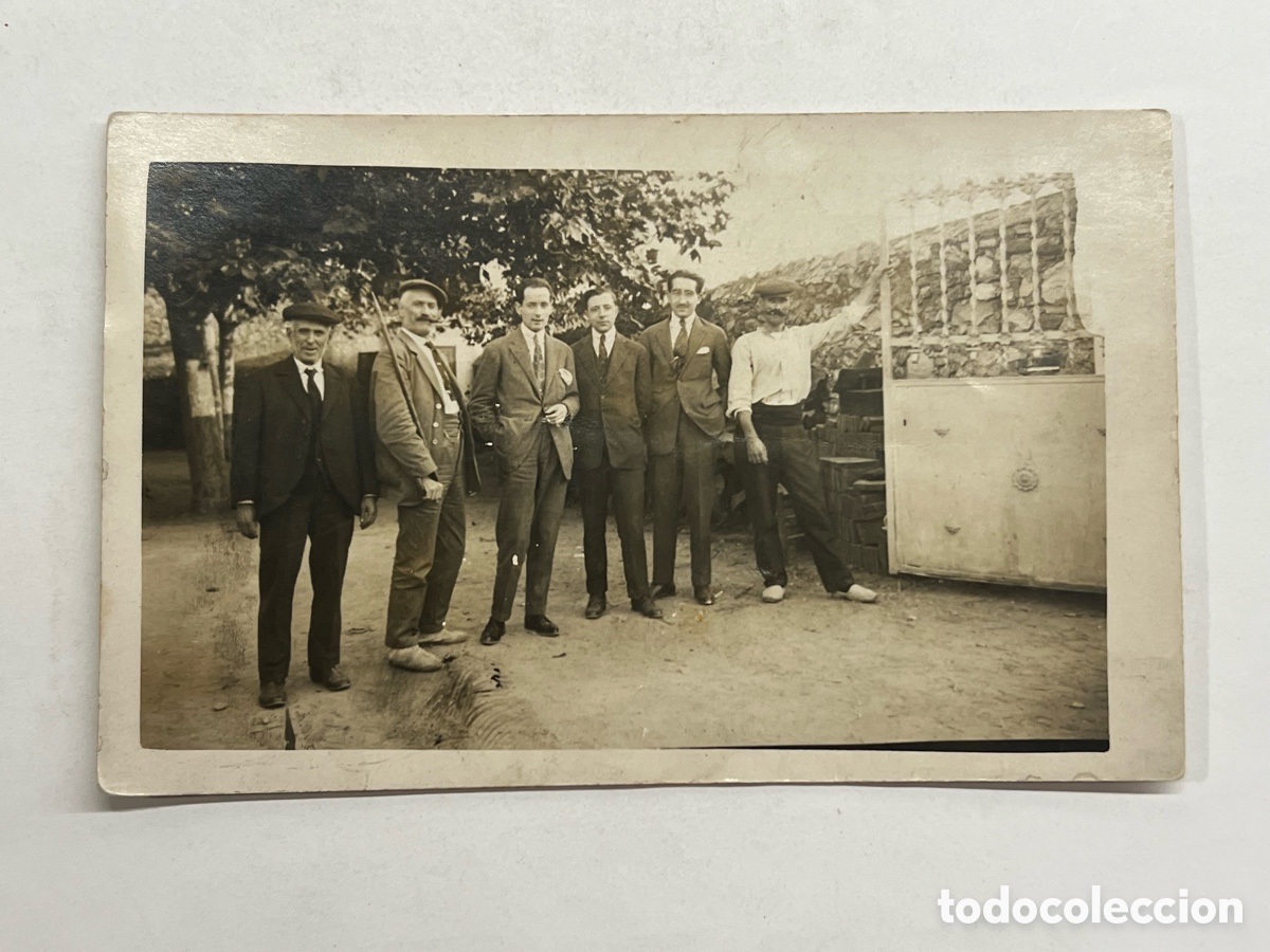 Fotograf&iacute;a antigua: LA ESPA&Ntilde;A RURAL.. Guardeses y se&ntilde;oritos&hellip; (h.1930?) Med&iacute;das: 14 x 9 cm.,