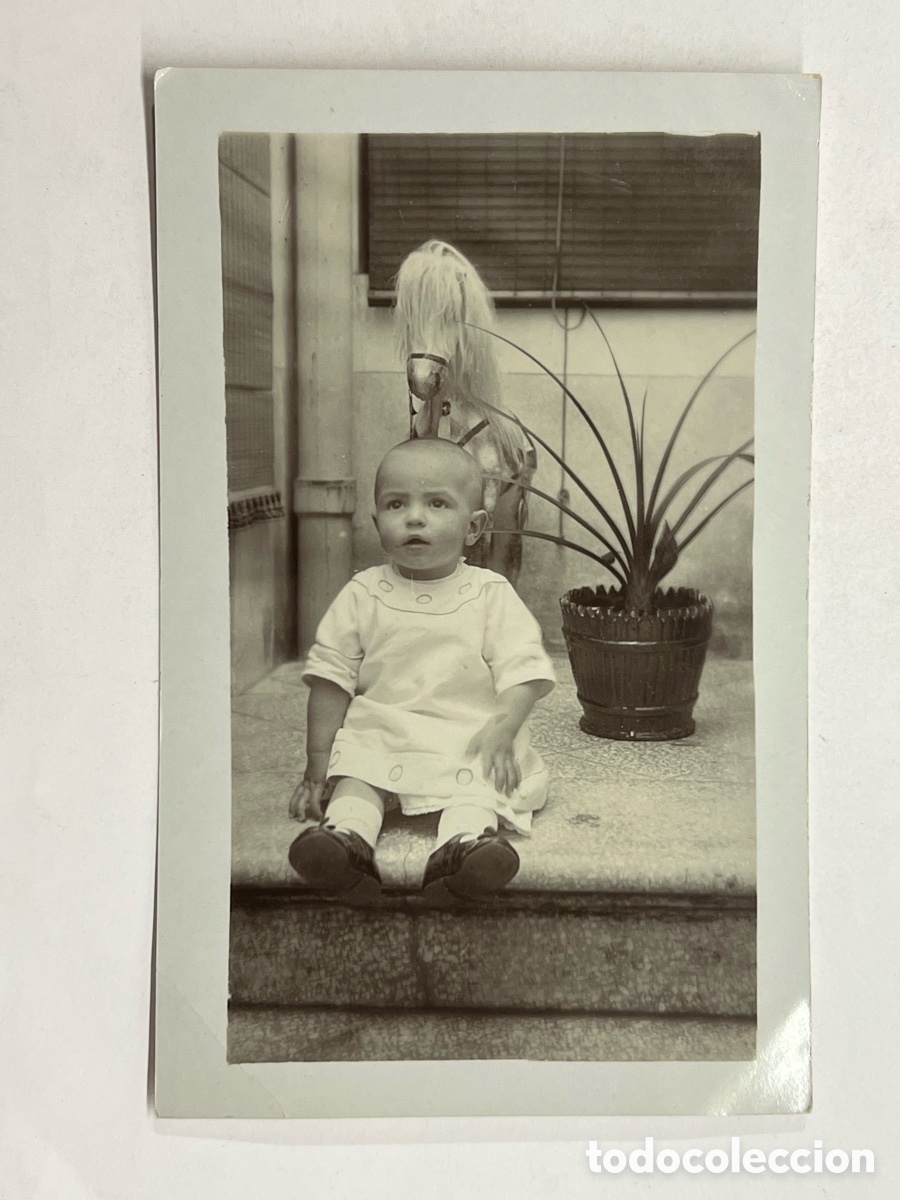 Fotograf&iacute;a antigua: BARCELONA. Fotograf&iacute;a del ni&ntilde;o Guillermito Gibert y Salussi&hellip; (h.1915?) Med&iacute;das: 14 x 9 cm.