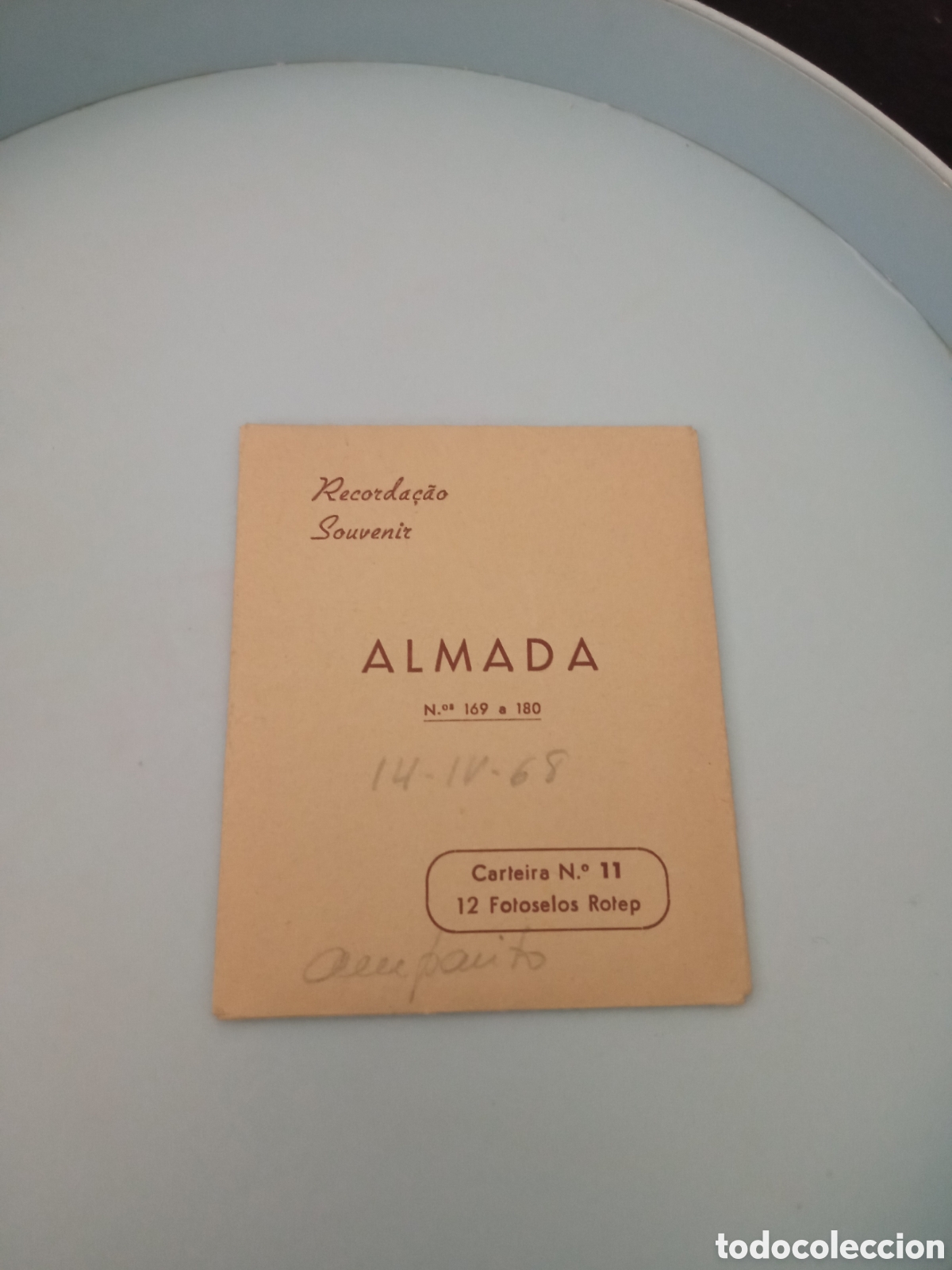Fotograf&iacute;a antigua: Carpeta con 12 antiguas fotograf&iacute;as en miniatura de Almada, miden 84x70mm