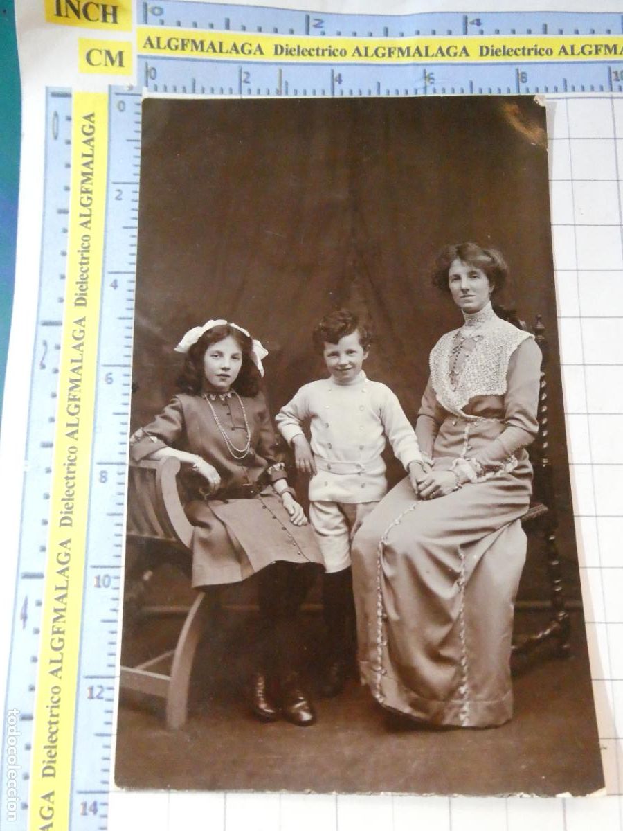 Fotograf&iacute;a antigua: FOTO FOTOGRAF&Iacute;A POSTAL. A&Ntilde;O 1905 APROX. ESCOCIA IRLANDA NORTE. MADRE NI&Ntilde;OS HIJOS. 3736