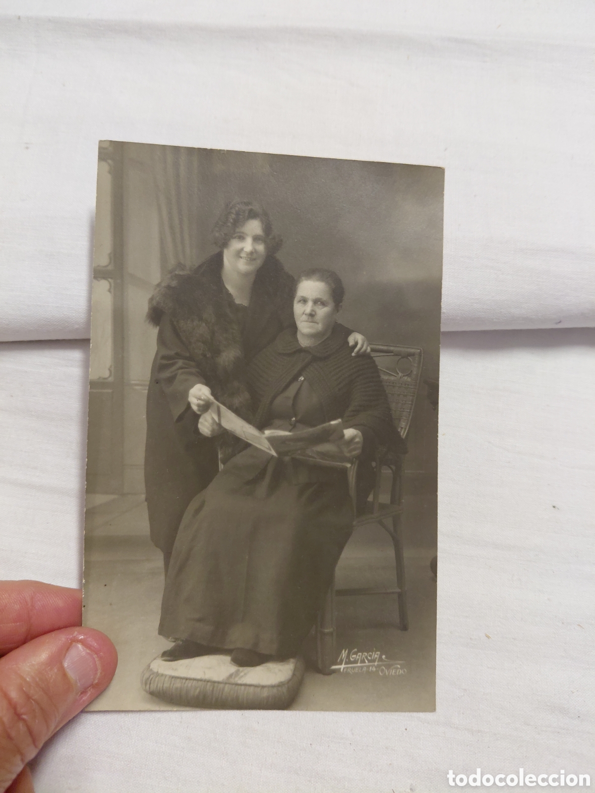 Fotograf&iacute;a antigua: ANTIGUA FOTOGRAFIA SE&Ntilde;ORAS .FOTOGRAFO M.GARCIA OVIEDO