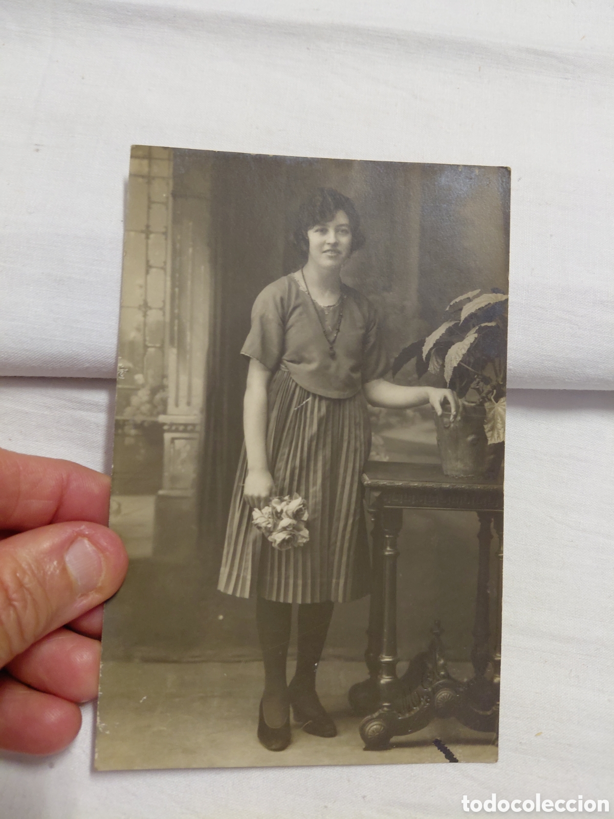 Fotograf&iacute;a antigua: ANTIGUA FOTOGRAFIA SE&Ntilde;ORITA .FOTOGRAFO M.GARCIA OVIEDO
