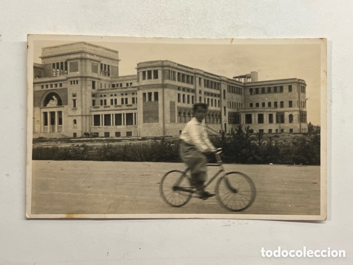 Fotograf&iacute;a antigua: VALENCIA. Fotograf&iacute;a Hospital Sanatorio de la Malvarrosa. Ni&ntilde;o con Bicicleta (a.1938)