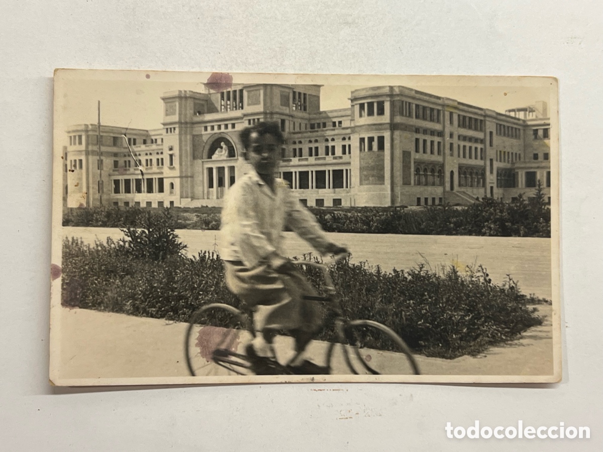 Fotograf&iacute;a antigua: VALENCIA. Fotograf&iacute;a Hospital Sanatorio de la Malvarrosa. Ni&ntilde;o con Bicicleta (a.1938)