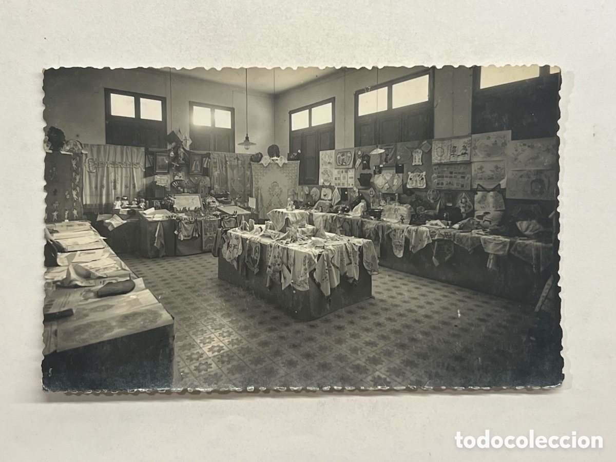 Fotograf&iacute;a antigua: CAMARLES (Tarragona) Fotograf&iacute;a talleres de la Falange y la JONS. Exposici&oacute;n de labores.. VALLVE