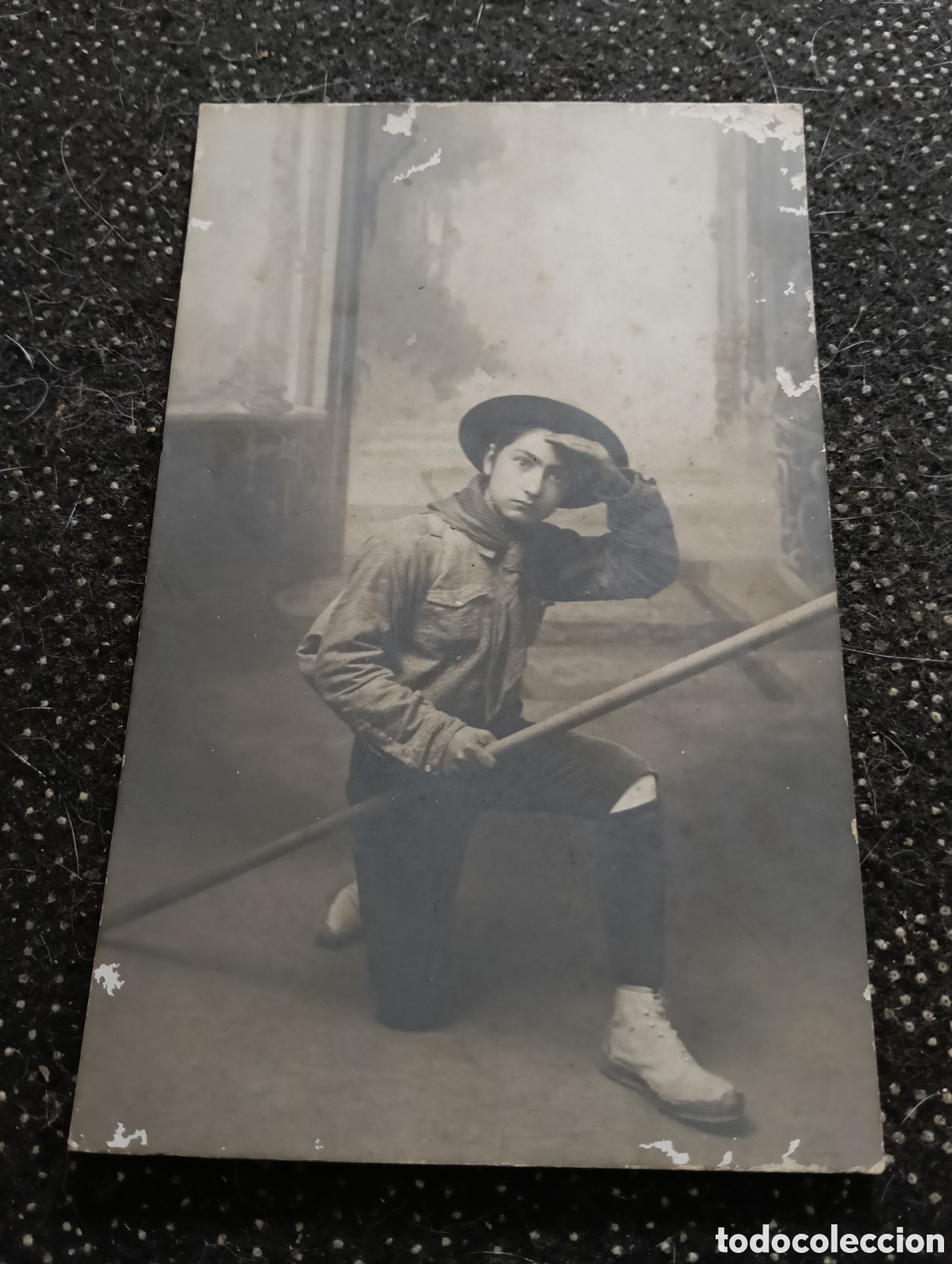Fotograf&iacute;a antigua: Fotograf&iacute;a de un estibador en el puerto de Barcelona a&ntilde;o 1900