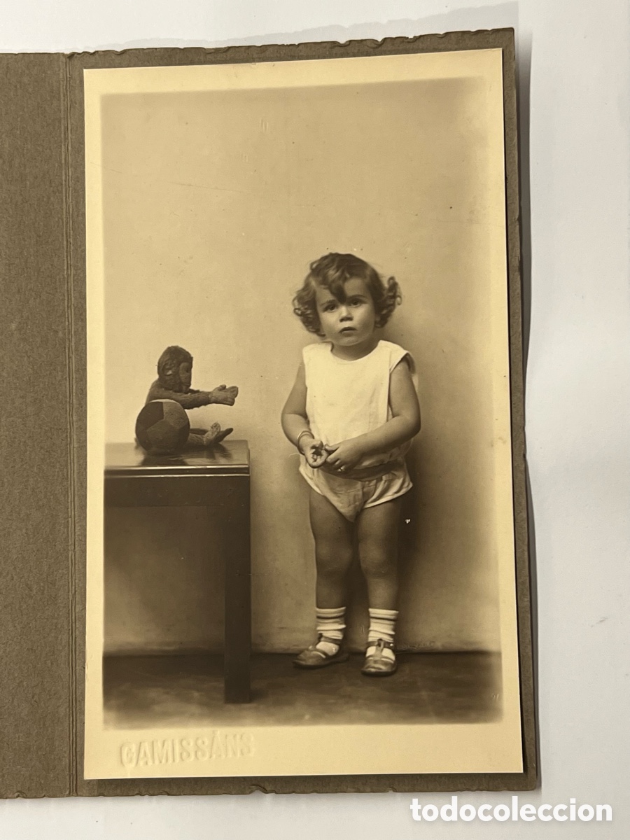 Fotograf&iacute;a antigua: NI&Ntilde;OS. Barcelona fotograf&iacute;a Ni&ntilde;a con Mono de peluche.. GAMISSANS, retrato de estudio (h.1930?)