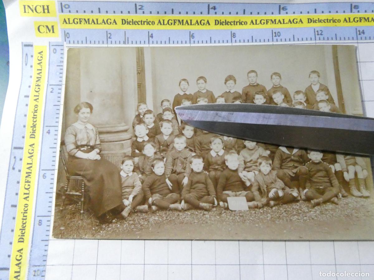 Fotograf&iacute;a antigua: FOTO FOTOGRAF&Iacute;A POSTAL. A&Ntilde;O 1905 APROX. ESCOCIA IRLANDA NORTE. MAESTRA NI&Ntilde;OS ESCUELA. 2856