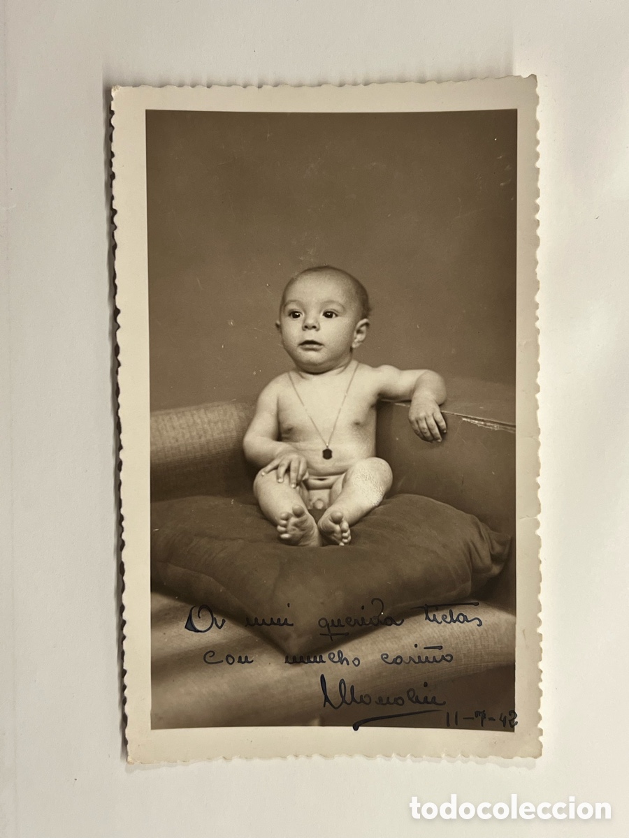 Fotograf&iacute;a antigua: BEB&Eacute; DESNUDO.. Manolin y su pajarito.. dedicada a sus queridas Tietas&hellip; (a.1942) Medidas: 14 x 9 cm
