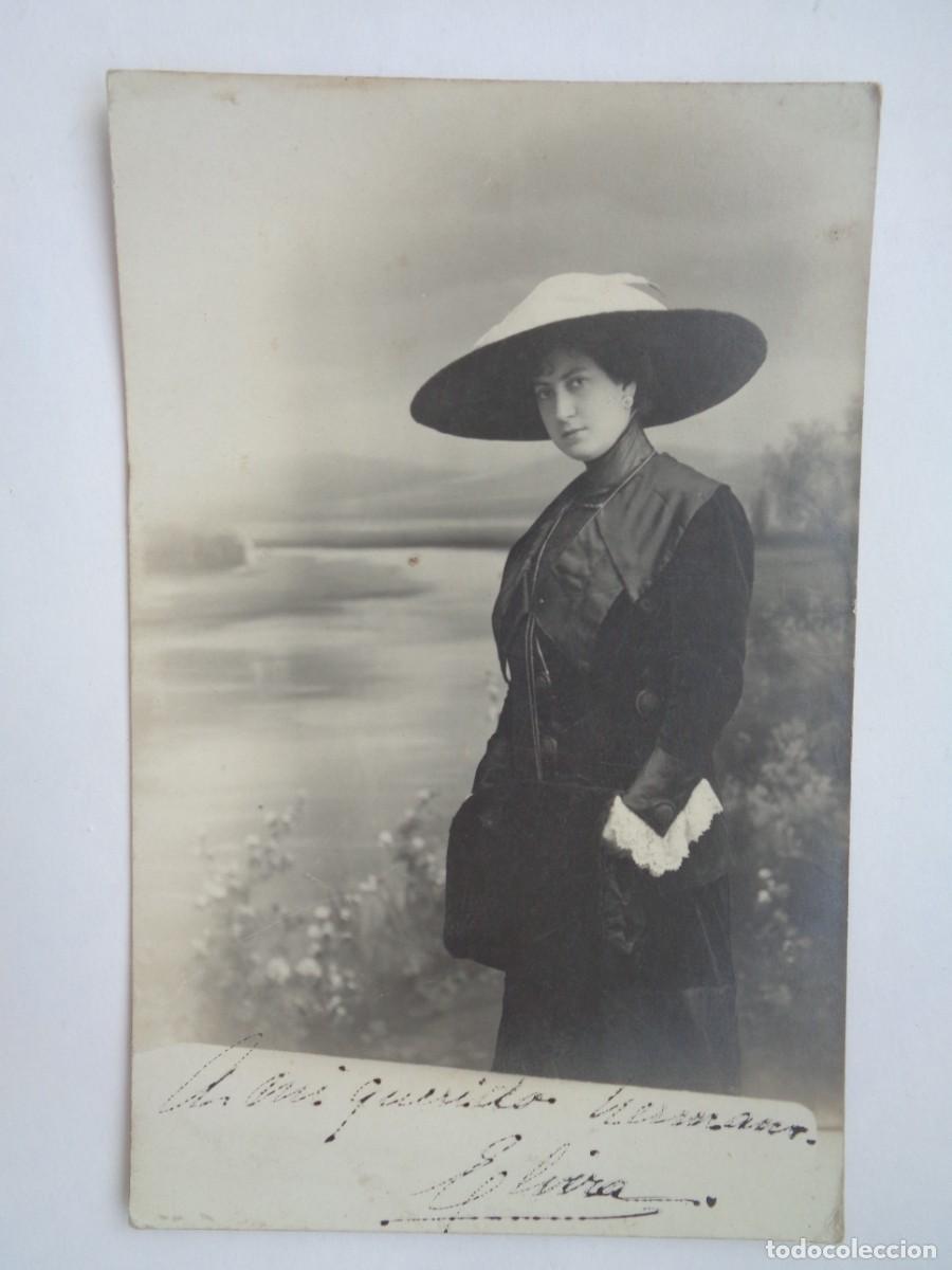 Fotograf&iacute;a antigua: PRECIOSA FOTO DE ESTUDIO DE JOVEN ELEGANTE CON SOMBRERO, PP. SIGLO . DE BAR&Oacute; , BARCELONA