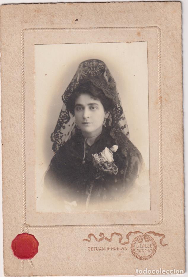 Fotograf&iacute;a antigua: Fotograf&iacute;a (9,5x6) Mujer con mantilla. Foto. D. Calle. Art Phot. Huelva