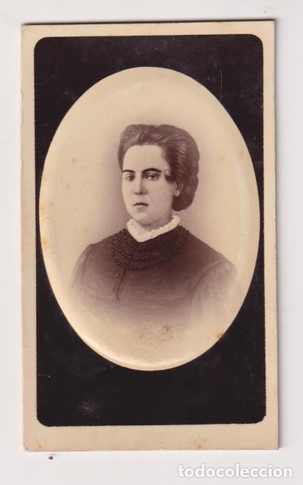 Fotograf&iacute;a antigua: Fotograf&iacute;a (10,5x6) &Oacute;valo en relieve. Fot. E. God&iacute;nez. Uni&oacute;n, 9 Sevilla. Siglo XIX