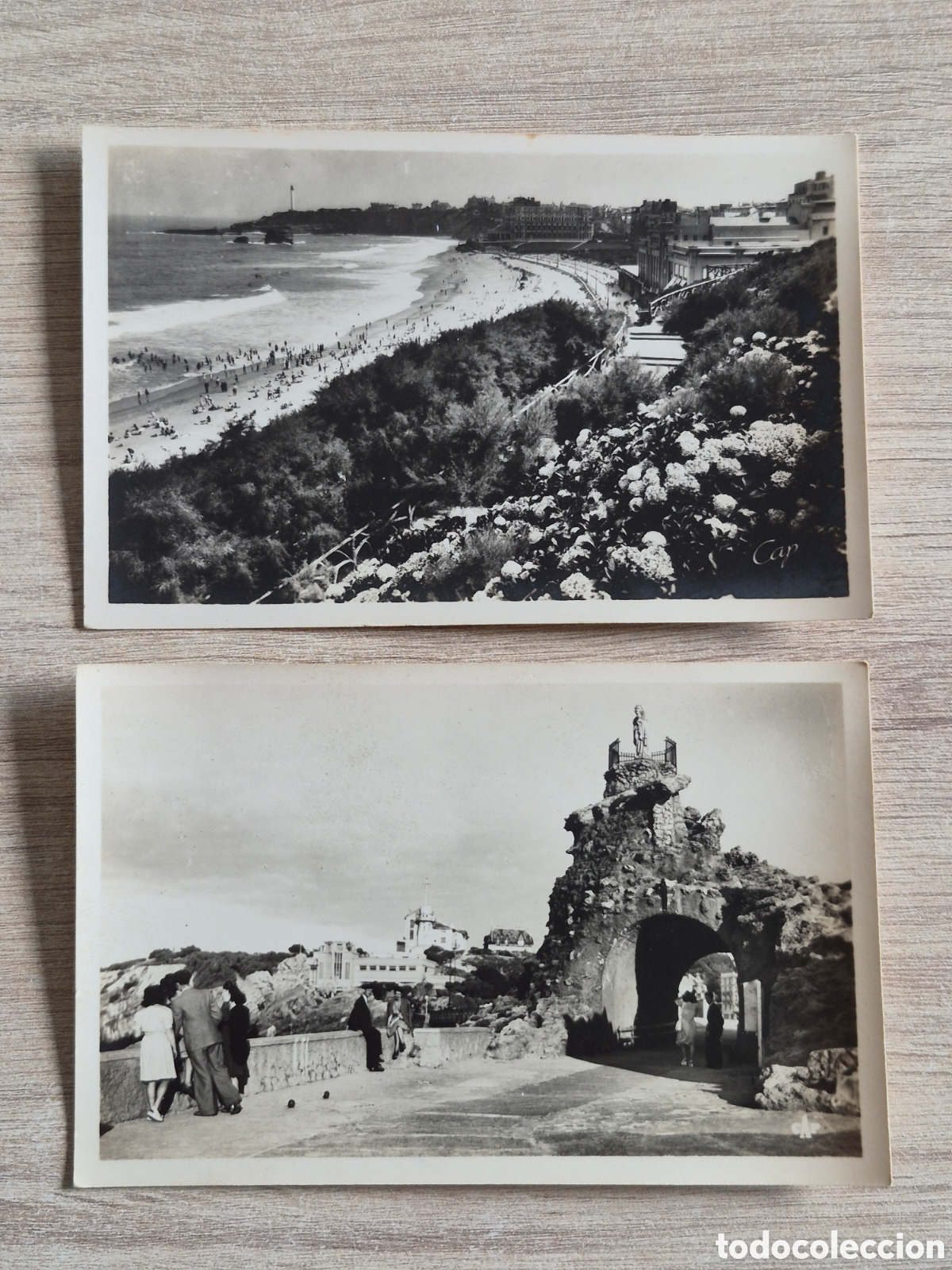 Fotograf&iacute;a antigua: Lote 2 Fotograf&iacute;as de Biarritz - 14 x 9 cm. - A&ntilde;os 40 -50 - Roca de la Virgen y Playa - Excelentes.