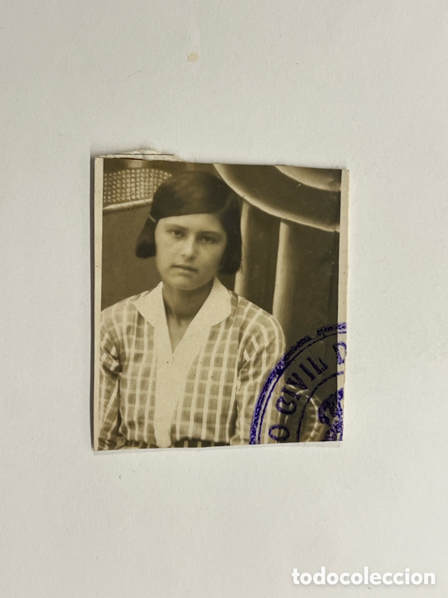 Fotograf&iacute;a antigua: FOTOMAT&Oacute;N. Fotograf&iacute;a de una joven .. huella Gobierno Civil.. (h.1910?)