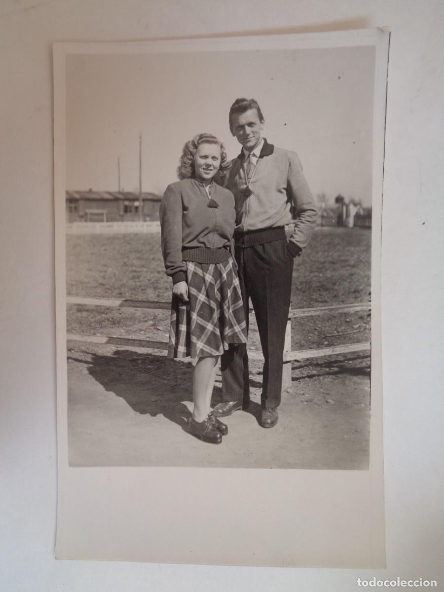 Photographie ancienne: FOTO DE PAREJA ABRAZADA , 1949