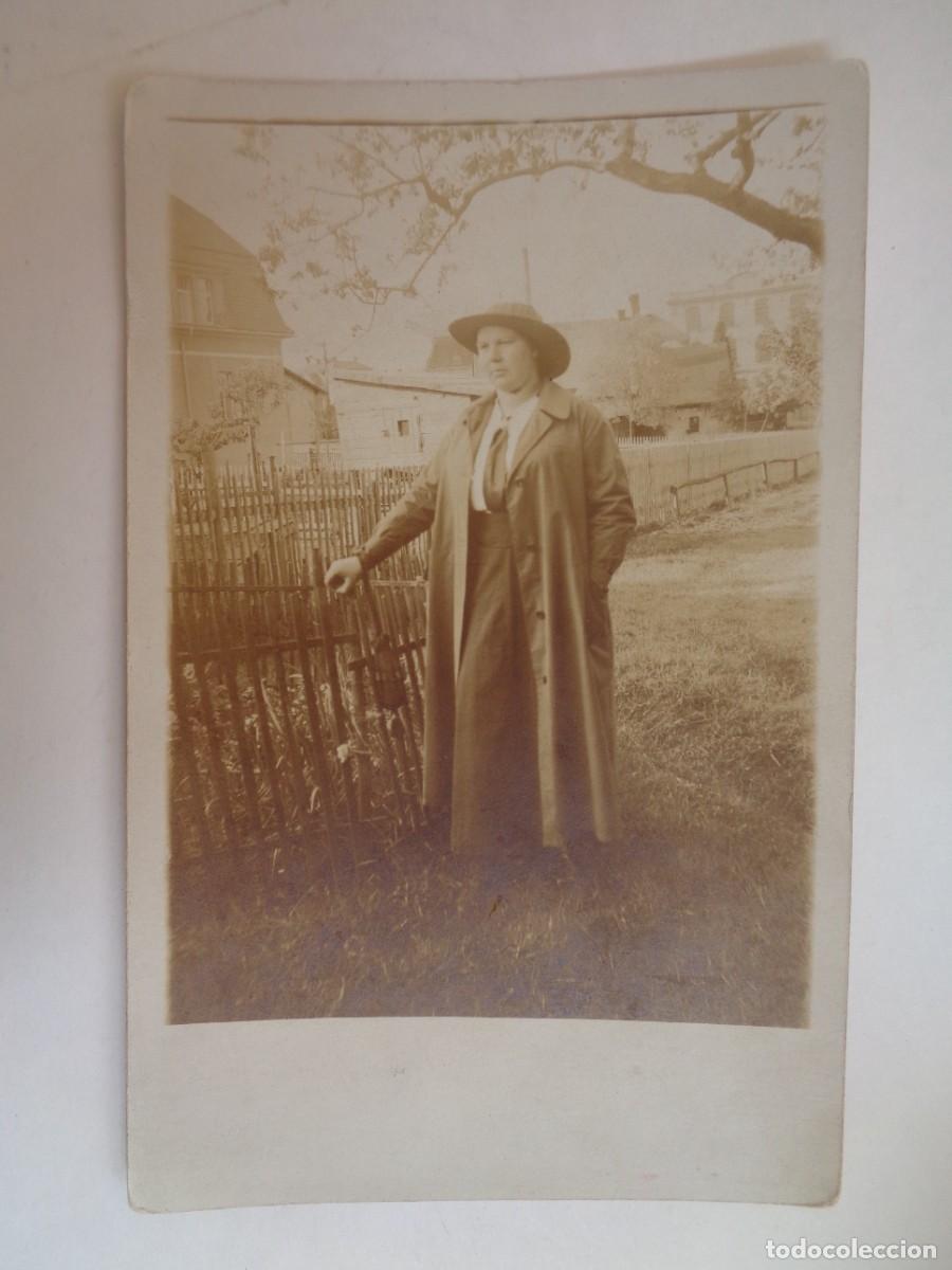 Fotografia antiga: BONITA FOTO DE MUJER CON SOMBRERO Y ABRIGO, PRINCIPIOS DE SIGLO