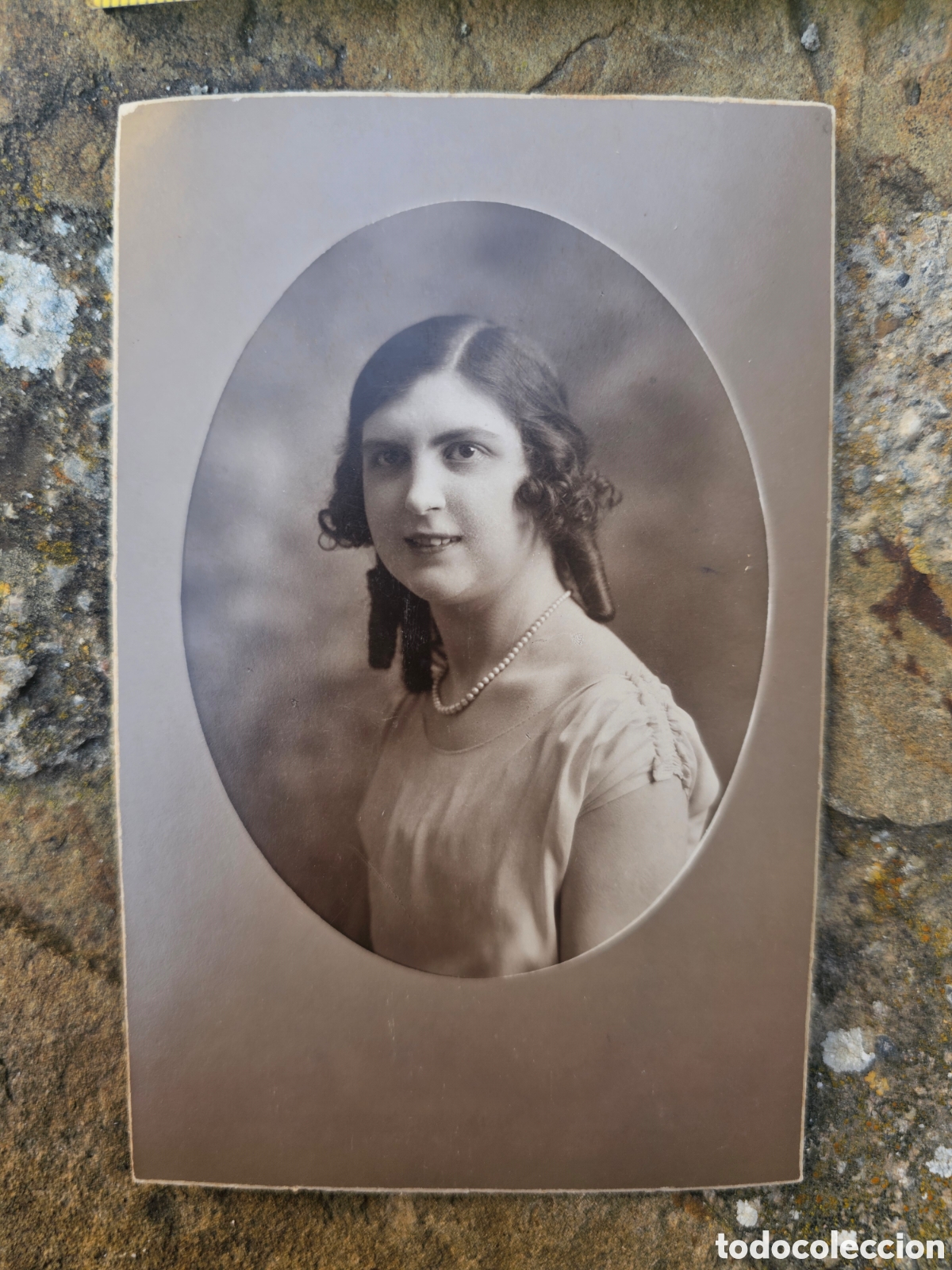 Fotograf&iacute;a antigua: Fotograf&iacute;a Antigua de &Eacute;poca (A&ntilde;os 1920/1930) &ndash; Retrato de Mujer &ndash; Formato Postal