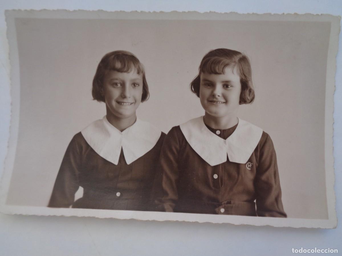 Fotograf&iacute;a antigua: PRECIOSA FOTO DE ESTUDIO DE NI&Ntilde;AS , HERMANAS . DE ARENAS , MALAGA . PRINCIPIOS DE SIGLO