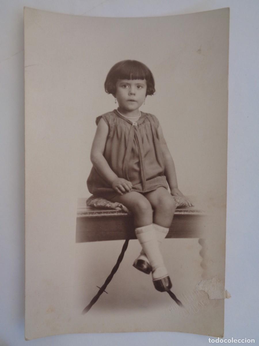 Fotograf&iacute;a antigua: PRECIOSA FOTO DE ESTUDIO DE NI&Ntilde;A , 1929 . DE LINARES ( CORDOBA )