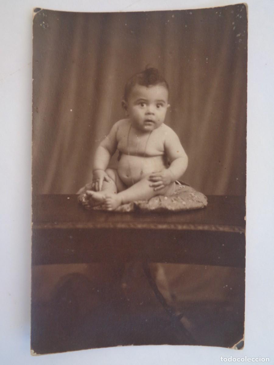Fotograf&iacute;a antigua: PRECIOSA FOTO DE ESTUDIO DE NI&Ntilde;O PEQUE&Ntilde;O TAL SE VE, PRINCIPIOS SIGLO. DE LINARES , CORDOBA