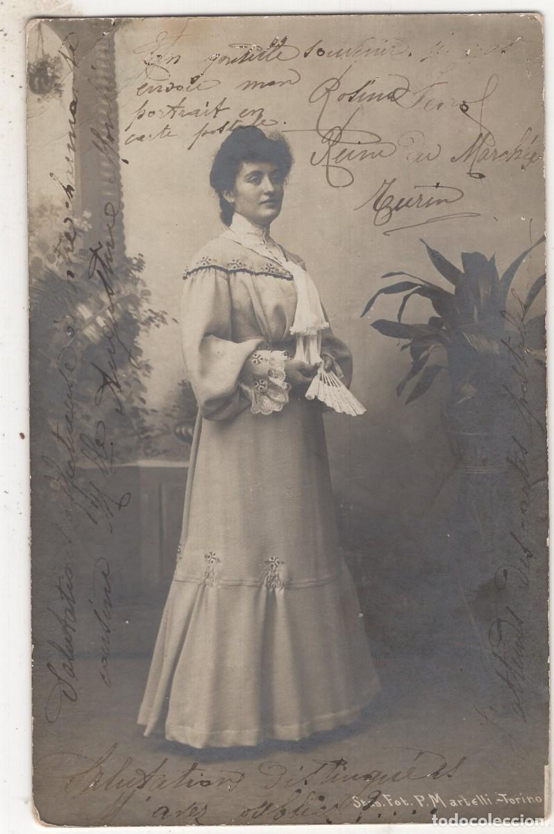 Fotograf&iacute;a antigua: CPA Foto Tur&iacute;n: joven mujer en estudio, fot&oacute;grafo Martelli, dedicatoria, principios S.XX, Italia.